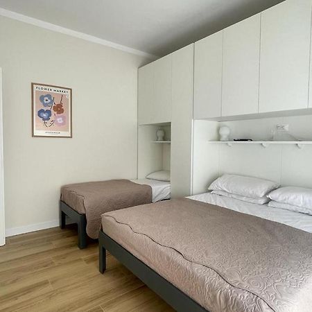 Villa Emma -Walterigato Apartments Solo Per Famiglie Лидо-ди-Езоло Экстерьер фото