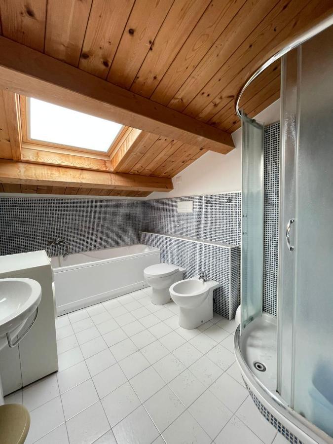 Villa Emma -Walterigato Apartments Solo Per Famiglie Лидо-ди-Езоло Экстерьер фото