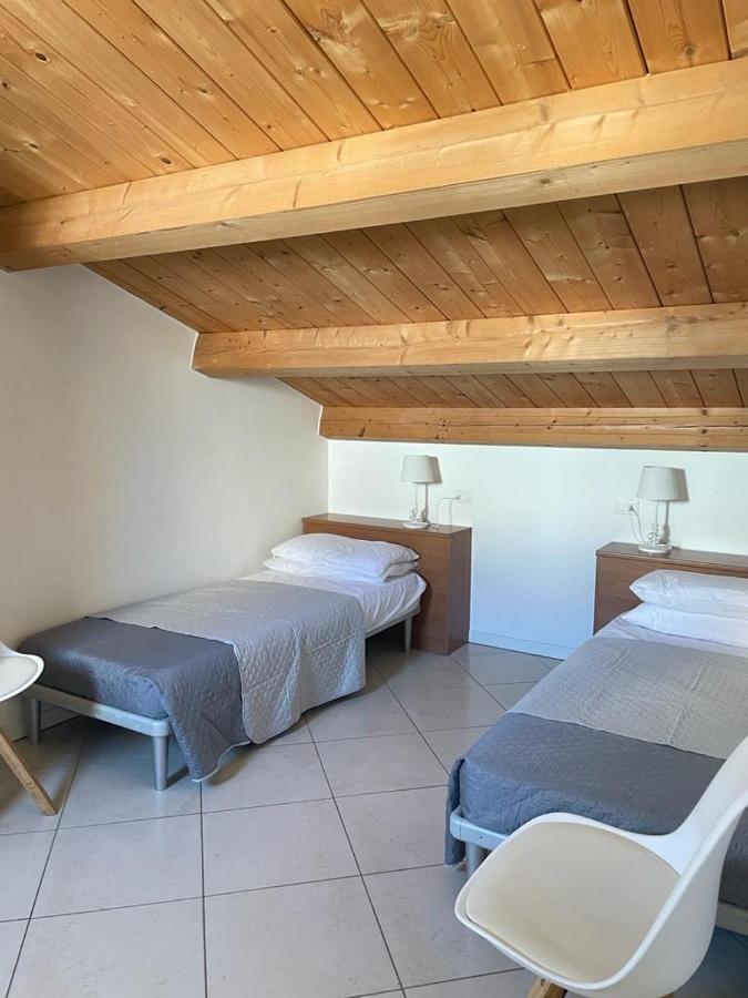 Villa Emma -Walterigato Apartments Solo Per Famiglie Лидо-ди-Езоло Экстерьер фото